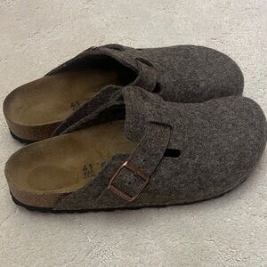New Birkenstock Boston Brown Wool Clogs with Buckle